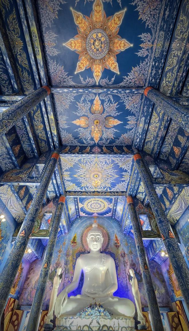 Wat Rong Suea Ten (Chiang Rai - 🇹🇭) | 29 Nov 2025